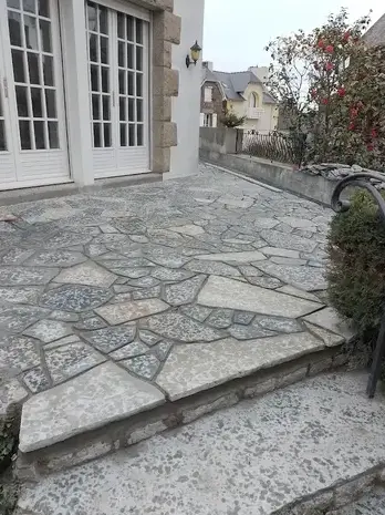 pose de pavés à Dol-de-Bretagne - image 4