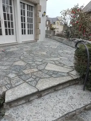 pose de pavés à Epiniac - image 2